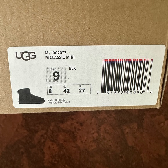 UGG men's classic mini 100% authentic with box size 9 Like New - Picture 13 of 13